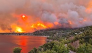 Φωτιά Λίμνη Ευβοίας: Ολοκαύτωμα με καμένα σπίτια και χωριά σε Προκόπι Ροβιές Όσιο Δαυίδ (Βίντεο – Φώτο)